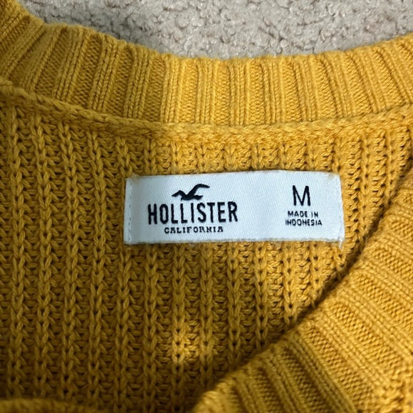 Hollister Stripped Cropped Sweater - Picture 2 of 3